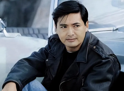 周润发从渔村少年到国际巨星，用演技与人格魅力征服了全球观众