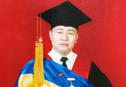 谢忠伟（乌鲁木齐五星截瘫医院的院长）