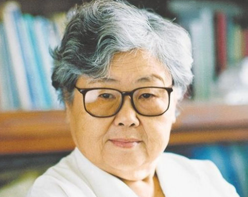 李桓英从麻风病防治先锋到时代楷模的