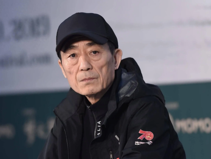 张艺谋的人生简历：从煤灰里走出的光影大师