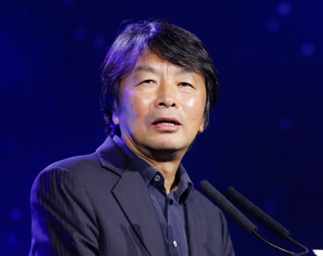 刘震云的人生简历：从乡土少年到文学巨匠的蜕变之路